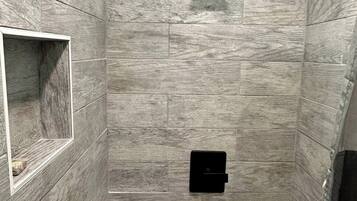 Håndklæder, Sæbe, Toiletpapir