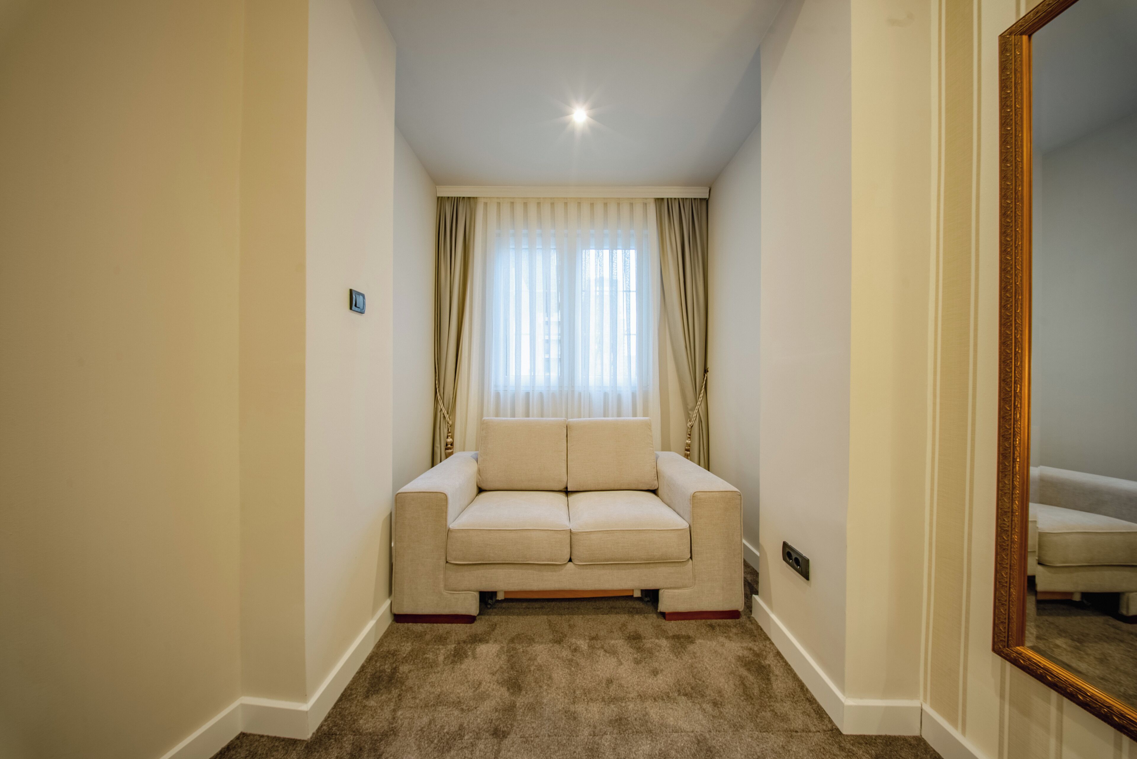 Superior-Doppelzimmer, 1 King-Bett und Schlafsofa | Hochwertige Bettwaren, Daunenbettdecken, Minibar, Zimmersafe