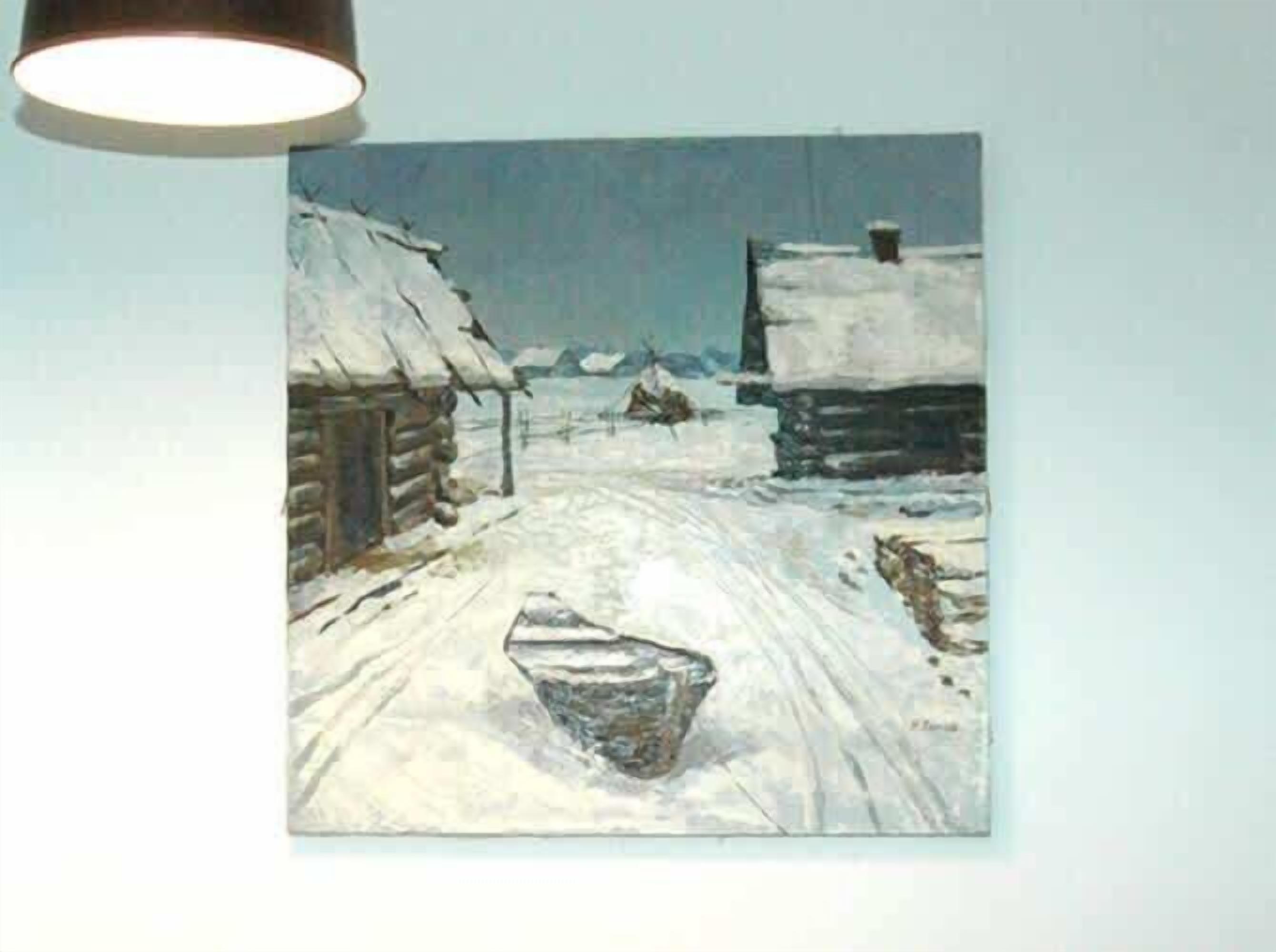 Un tableau représentant un paysage enneigé, avec une cabane en bois et un sentier recouvert de neige.