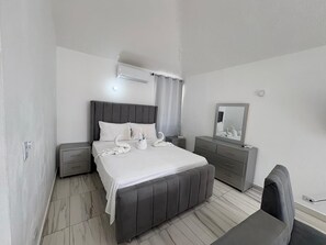 1 室のベッドルーム、WiFi