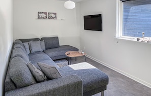 Smart TV, fireplace - Awesome home in Erslev with WiFi (Erslev)
