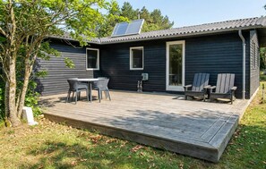 Outdoor dining - Awesome home in Erslev with WiFi (Erslev)