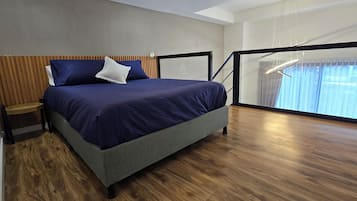 Blackout curtains, iron/ironing board, free WiFi