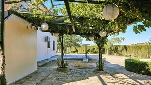 Property grounds - Cortijo Barrera El Bosque by Ruralidays (Cádiz)