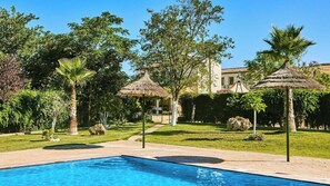 Pool - Cortijo Barrera El Bosque by Ruralidays (Cádiz)
