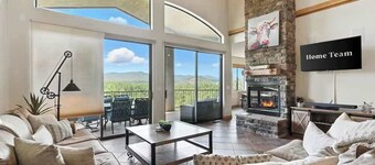 The Sanctuary at Prescott Downtown • Sleeps 16