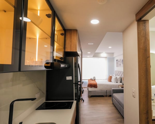 Gác, quang cảnh vườn | Bếp riêng | Tủ lạnh, lò vi sóng, bếp nấu, dụng cụ pha espresso