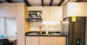 Nhà Duplex, quang cảnh vườn | Bếp riêng | Tủ lạnh, lò vi sóng, bếp nấu, dụng cụ pha espresso
