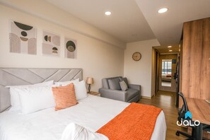 Loft Basic, vista giardino | Una cassaforte in camera, tende oscuranti, ferro/asse da stiro