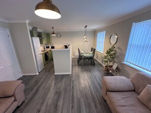 Unclassified image, 5 of 36, button