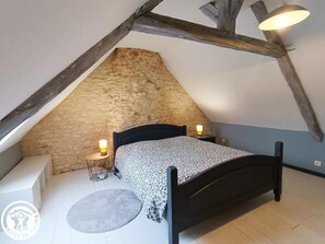 3 bedrooms, free WiFi - Gîtes de France® - Gîte des Combelles (GIGNAC)