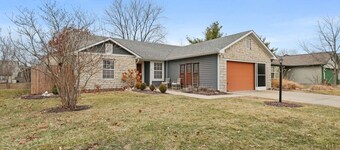 Game Day Haven! Family 3BR Near Grand Park- Pet Friendly!