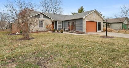 Game Day Haven! Family 3BR Near Grand Park- Pet Friendly!