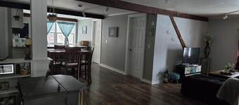 Delightful 3-bedroom apartment in charming Cooperstown awaits you