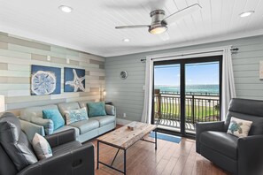 獨棟房屋, 多張床 (Costa Vista Townhouse #13 - Driftwood) | 起居區