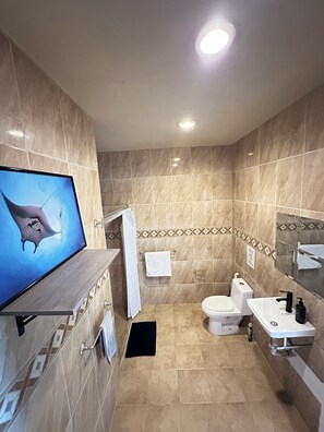 Deluxe Double Room, Sea View | Bathroom - The Colony La Ventana (La Ventana)