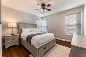 3 Schlafzimmer, Bügeleisen/Bügelbrett, WLAN, Bettwäsche