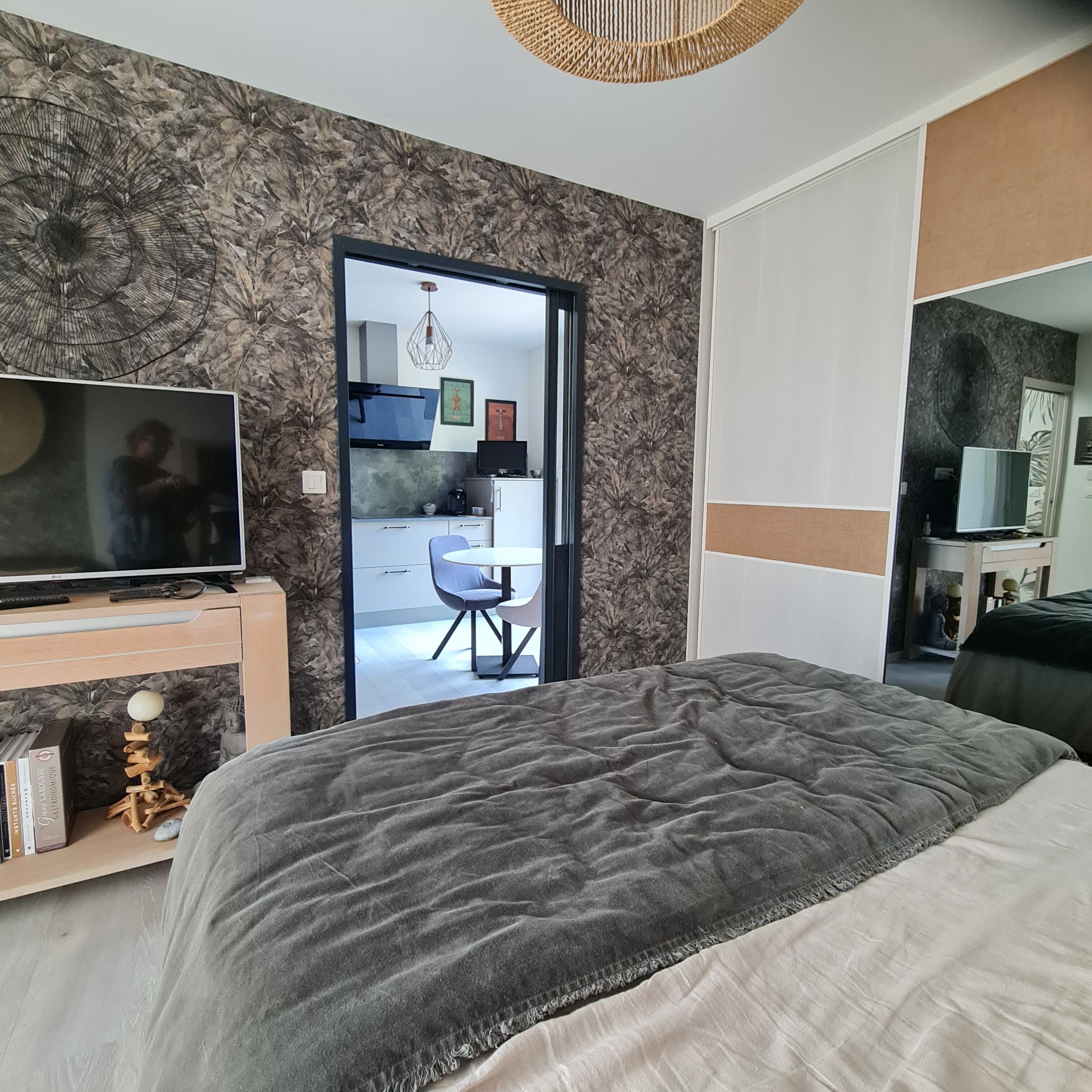 1 makuuhuone, silitysrauta/-lauta, Wi-Fi, vuodevaatteet