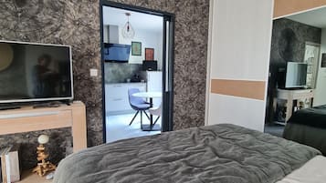 1 makuuhuone, silitysrauta/-lauta, Wi-Fi, vuodevaatteet