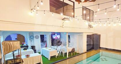 House with a private heated pool, Medellín CES