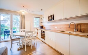 Fridge, microwave, oven, stovetop - Résidence avec piscine & aperçu mer (Fouesnant)
