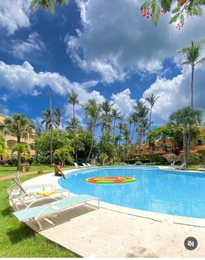 Outdoor pool - Enjoy an unforgettable stay PLAYA LAS BALLENAS IN LAS TERRENAS (las terrenas)