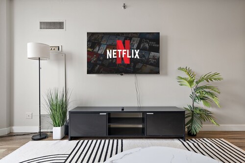 Downtown Skyview - 25th fl - Parking - Pool - Gym