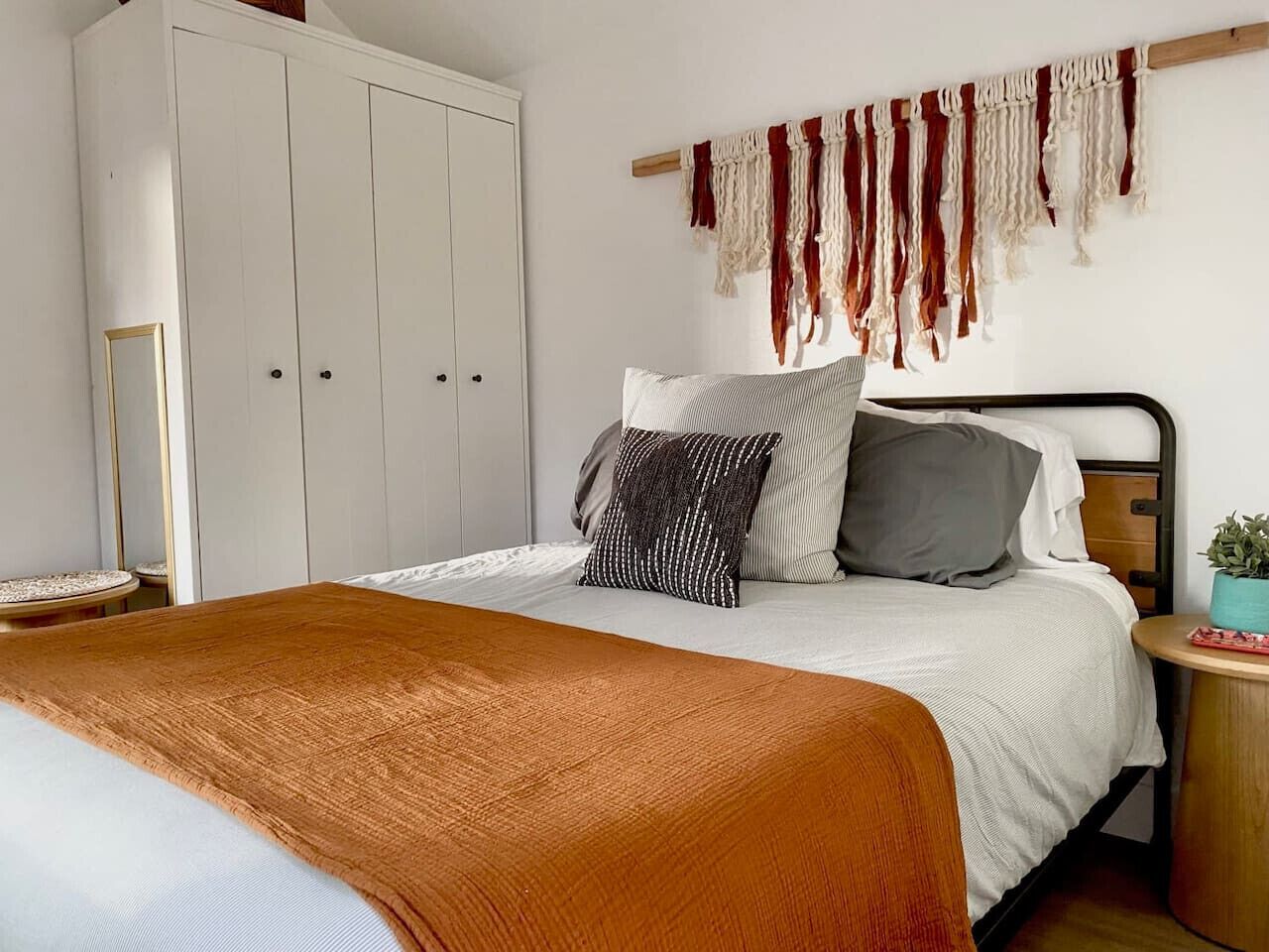 Strykejern/-brett, wi-fi og sengetøy