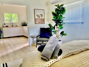 Bügeleisen/Bügelbrett, WLAN, Bettwäsche