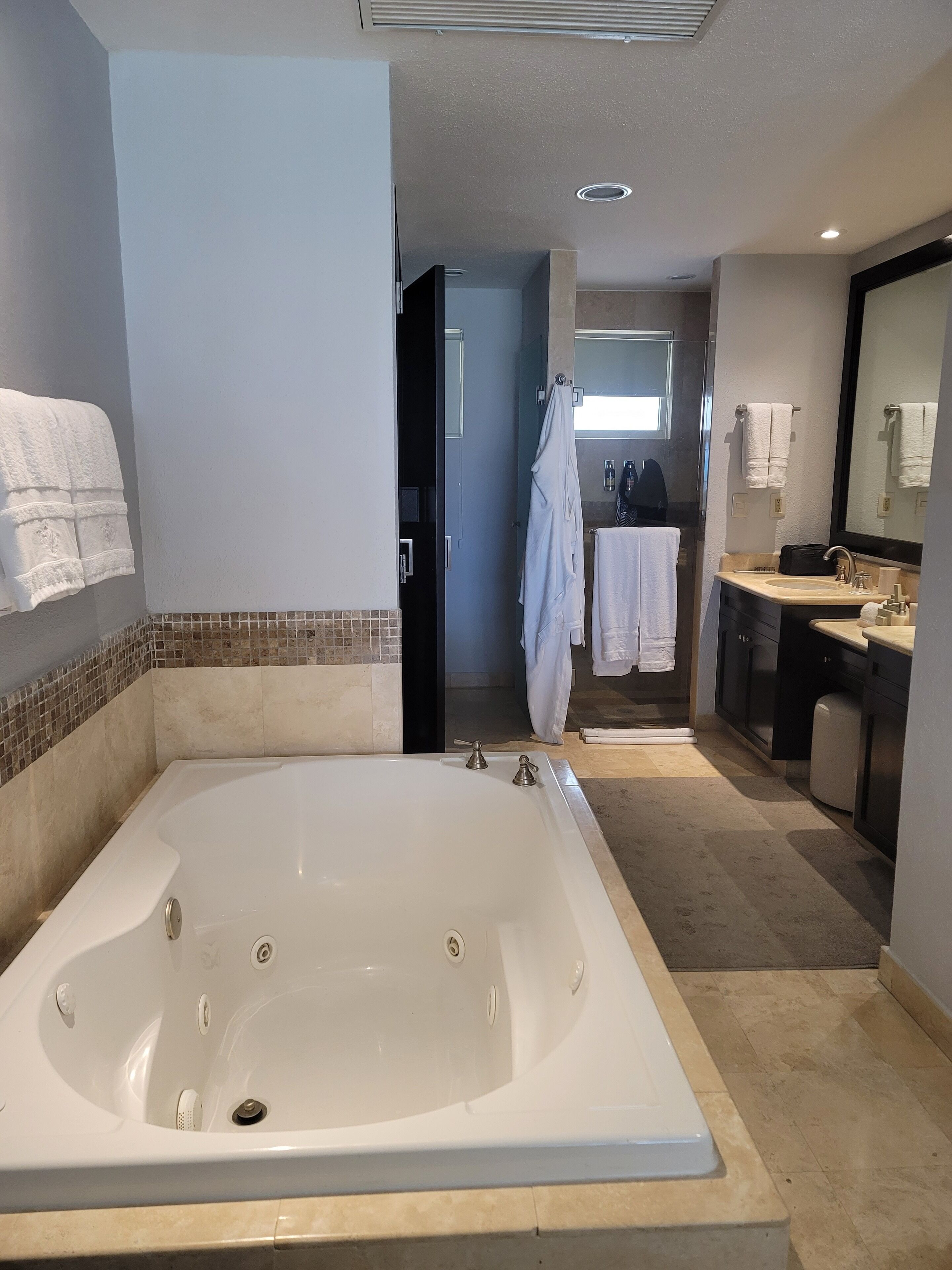 Towels, soap, shampoo, toilet paper