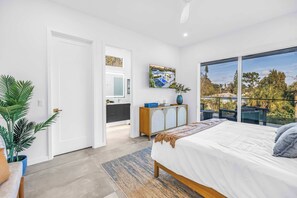 5 habitaciones, tabla de planchar con plancha, wifi y ropa de cama 