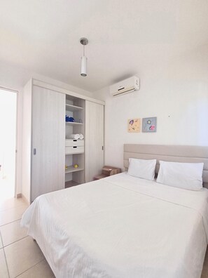 3 bedrooms, iron/ironing board, free WiFi, bed sheets - Casa Vratislavia 5 min from Xcaret and Xplor (Playa del Carmen)