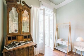 Interior - Fonte Luminosa cozy apartment (Lisbon)