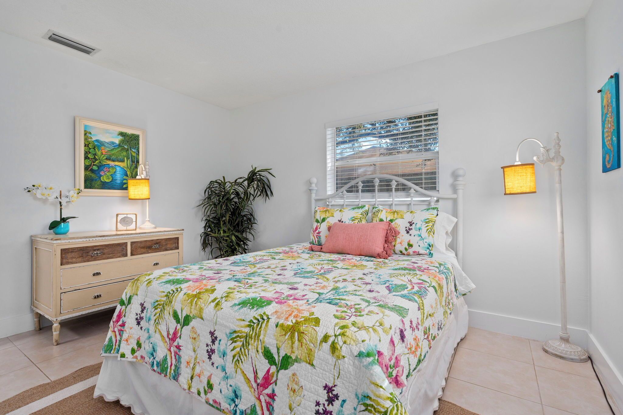 3 bedrooms, iron/ironing board, travel crib, WiFi