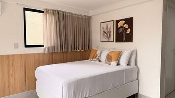 Cortinas blackout, tabla de planchar con plancha y wifi gratis