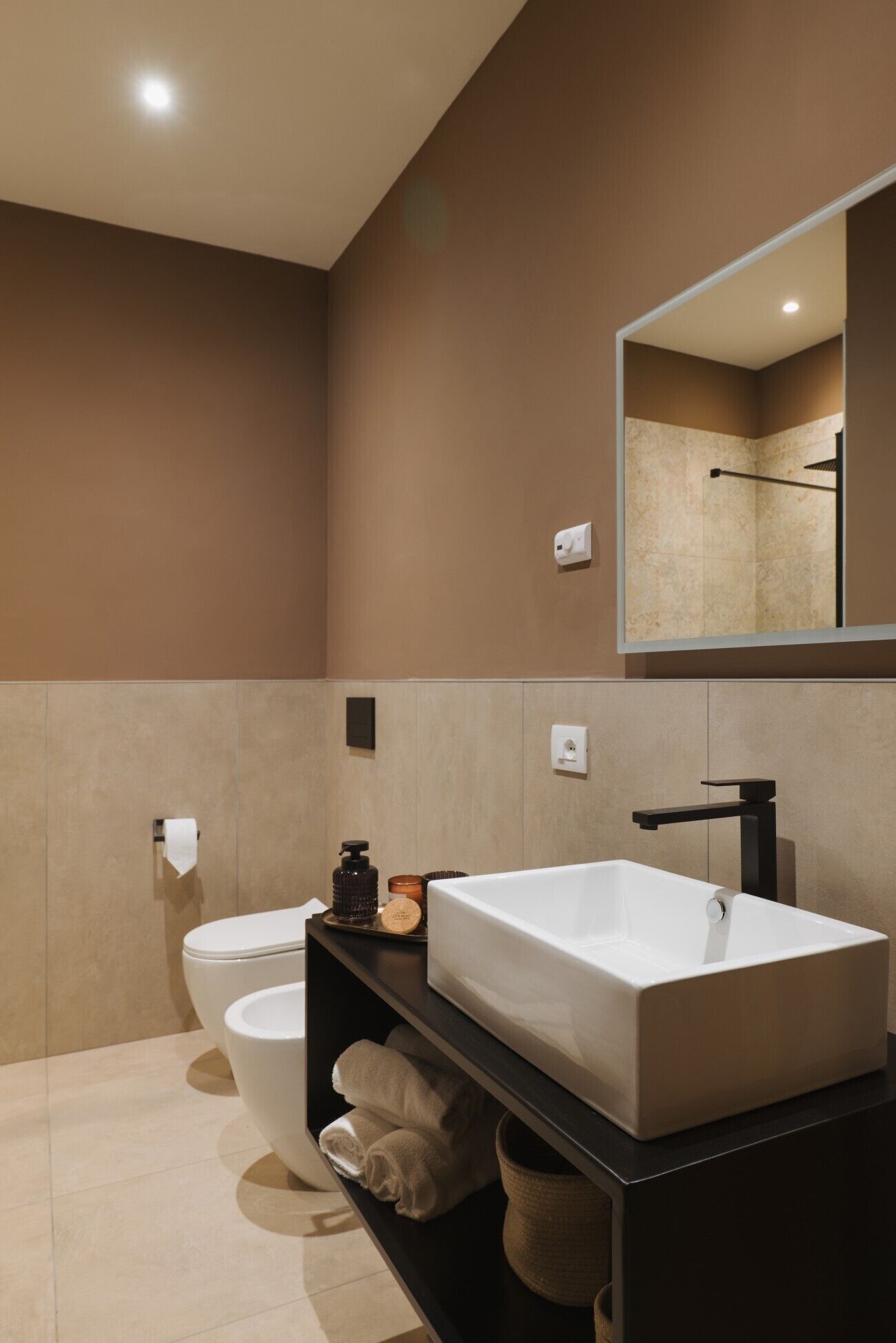 더블룸, 시내 전망 | 욕실 | 샤워 시설, 타월, 비누, 샴푸