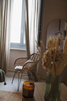 Camera doppia, vista città | Una scrivania, Wi-Fi gratuito