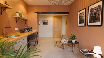 Coin salon dans le hall