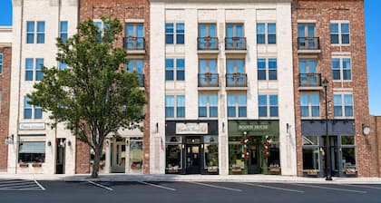 Heritage Suite – New Construction Beauty! Pets too