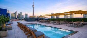 Toronto Union Suites - Free Parking