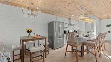 House (2 Bedrooms) | Bahagian dalam