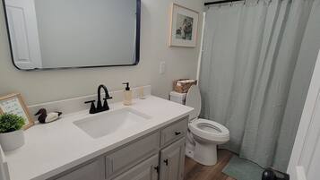 Hårtørrer, håndklæder, Toiletpapir