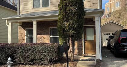 3-bedroom house in serene Canton downtown walk to great restaurants