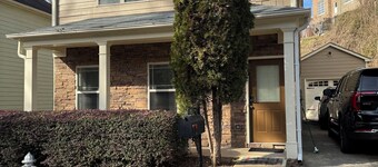 3-bedroom house in serene Canton downtown walk to great restaurants