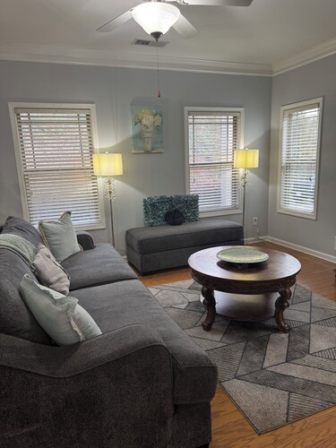 3-bedroom house in serene Canton downtown walk to great restaurants