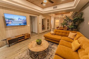 Smart TV, offices - Delphin 603A, Las Palmas Resort (Puerto Peñasco)