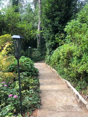 Property grounds - Stillwater's Old World w/ Views & Fireplace (Kalorama)