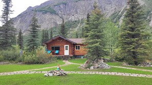 Exterior - Little Bear Getaway Cabins (Sutton-Alpine)
