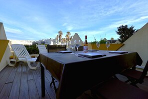 Outdoor dining - SULAWESI - Studio Héliopolis C 75 - Luxury - 2 people (AGDE)