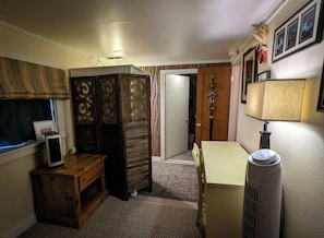 Luokittelematon kuva, 5 kautta 43, painike